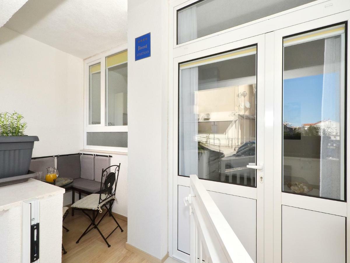 Arya Apartament *